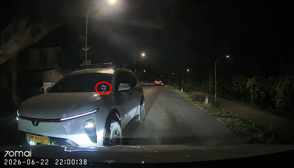 Tự ý lắp đèn LED, đèn nháy trên ô tô, xe máy: Có thể bị tước bằng lái