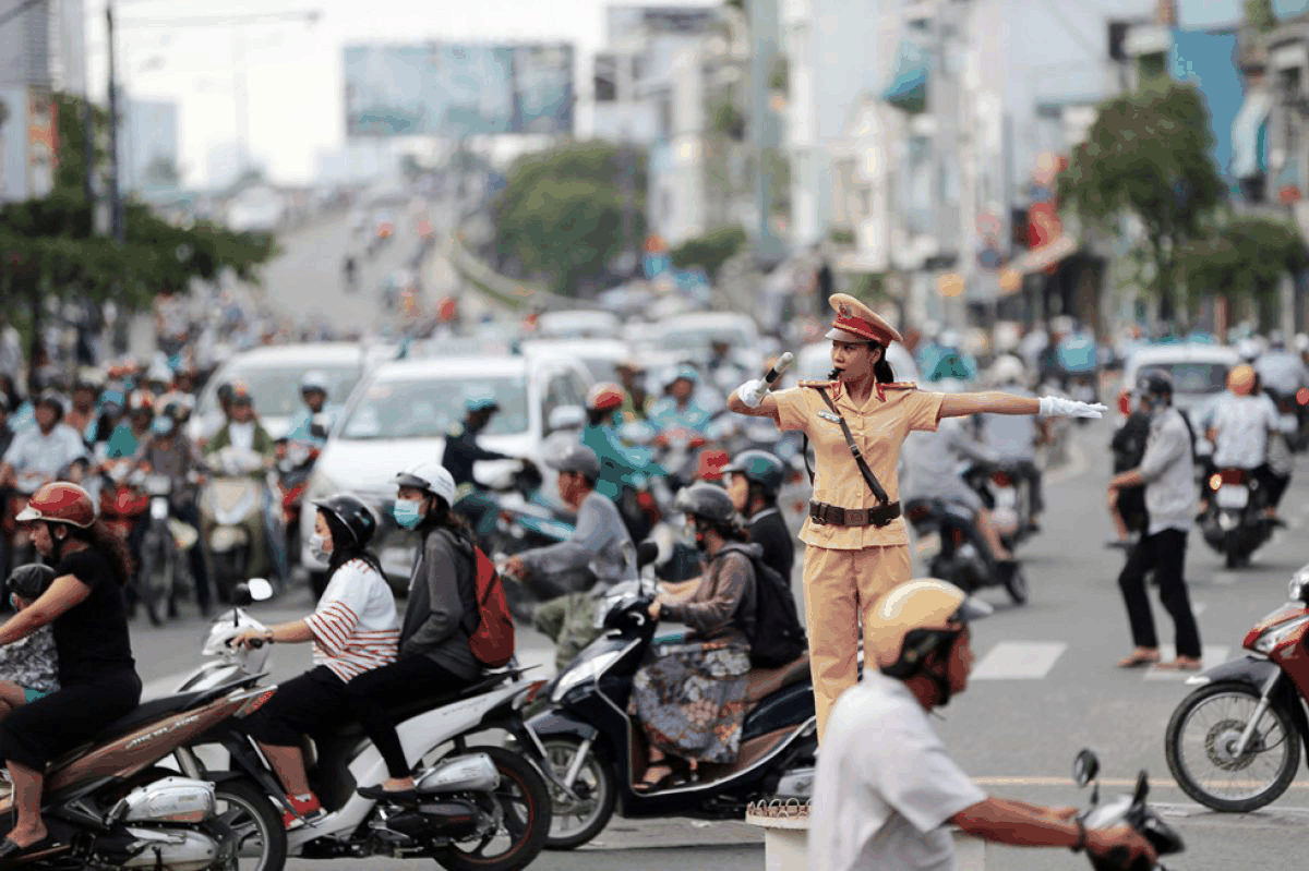 Hà Nội tăng mức xử phạt đối với 28 hành vi vi phạm về cư trú, giao thông, trật tự đô thị từ 1-7